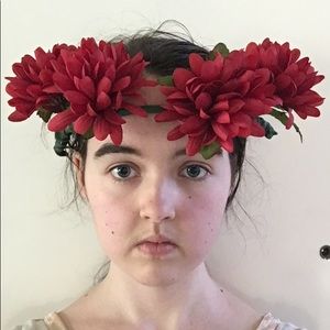 flower crown- red chrysanthemums